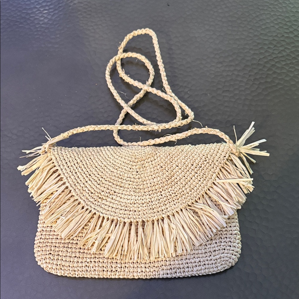 Chic Tan Woven Crossbody Bag with Fringe